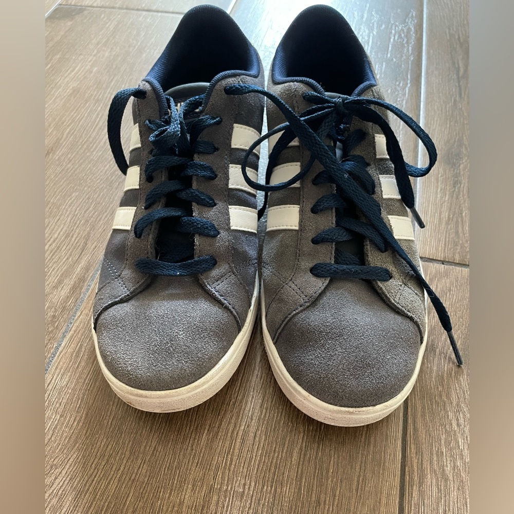 Adidas Neo cloudform shoes